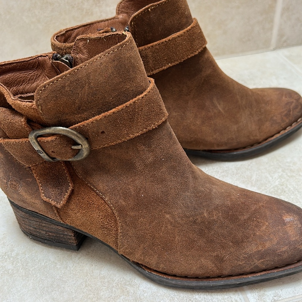 BORN Morroco Brown Suede side-zip Ankle Boots Size 7 - Picture 3 of 9